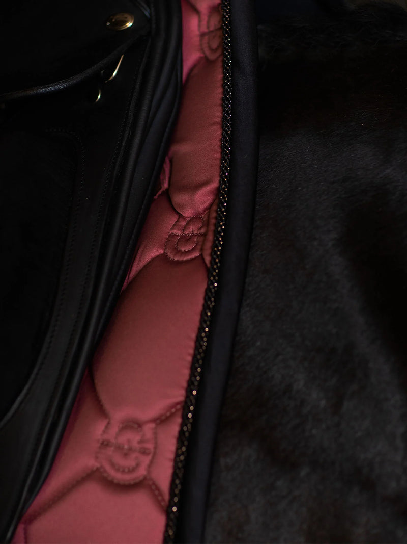 Equestrian Stockholm Dressurschabracke Soft Rouge